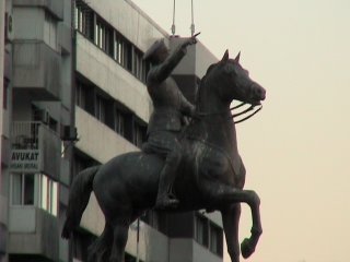 http://nickkouzos.com/New_Folder/Statue%20of%20Kemal%20DSC00516.JPG